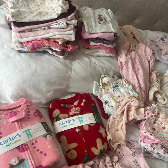 Newborn to 18 Months Baby Girl Clothing Bundle Lot - Picture 4 of 12